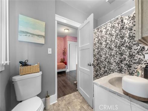 836 South Sycamore Street , Santa Ana, CA