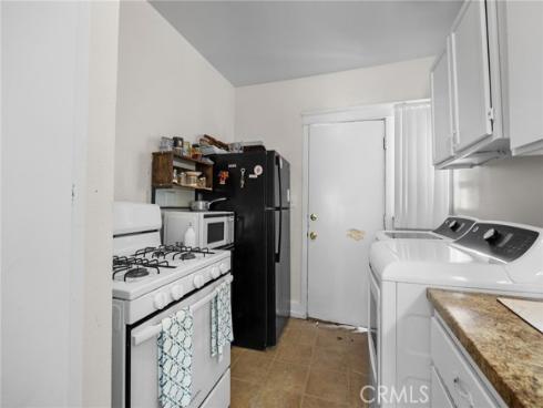 836 South Sycamore Street , Santa Ana, CA
