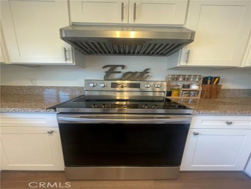 2961 S Sycamore B Street, Santa Ana, CA