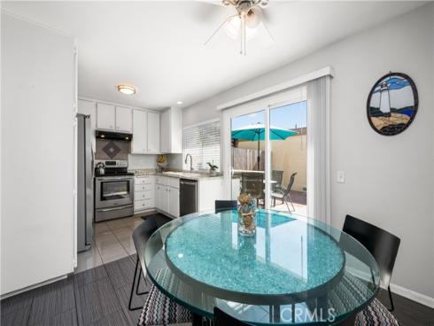 450  Carriage  D , Santa Ana, CA