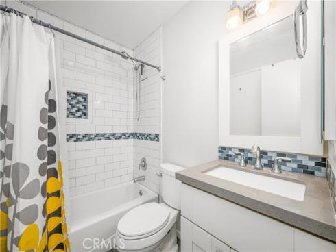 450  Carriage  D , Santa Ana, CA