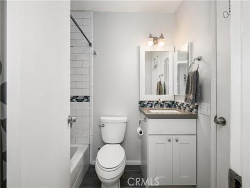 450  Carriage  D , Santa Ana, CA