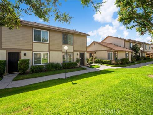 450  Carriage  D , Santa Ana, CA