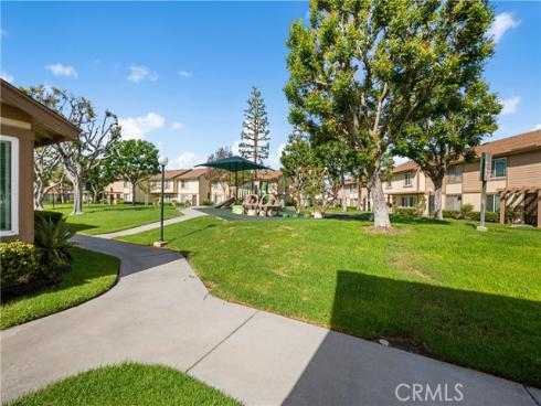 450  Carriage  D , Santa Ana, CA