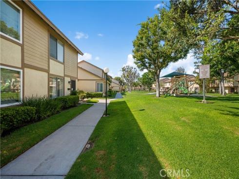450  Carriage  D , Santa Ana, CA