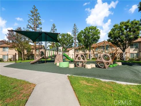 450  Carriage  D , Santa Ana, CA