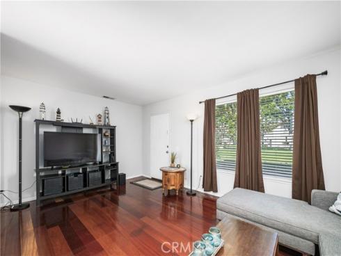 450  Carriage  D , Santa Ana, CA