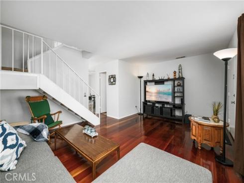 450  Carriage  D , Santa Ana, CA