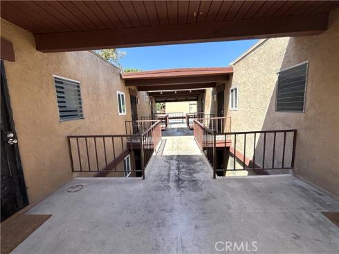 1030 W Macarthur 38 Boulevard, Santa Ana, CA