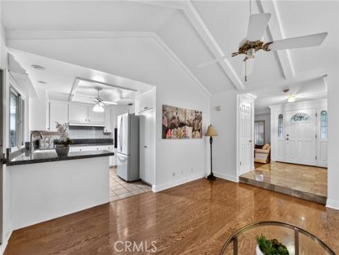 814 E 21st  , Santa Ana, CA