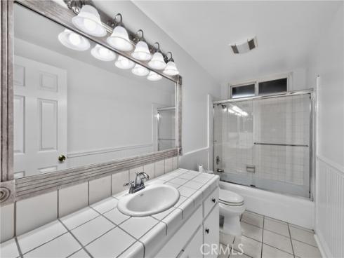 814 E 21st  , Santa Ana, CA