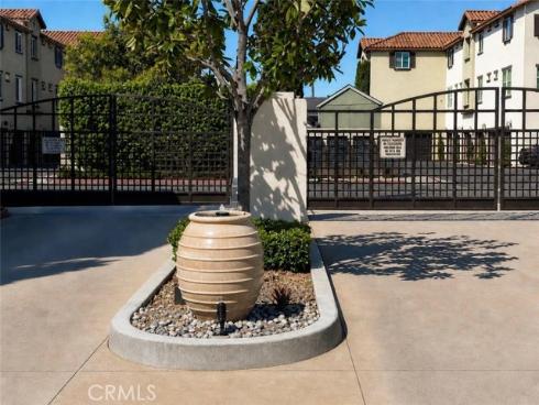 120 S Pacific Ave  34 , Santa Ana, CA