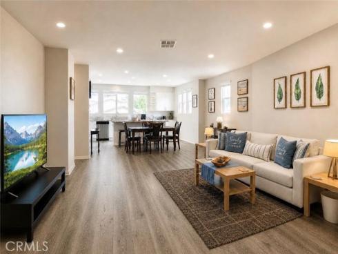 120 S Pacific Ave  34 , Santa Ana, CA