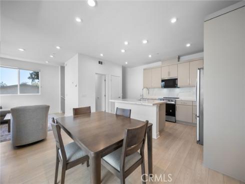 669 S Lyon   Street, Santa Ana, CA