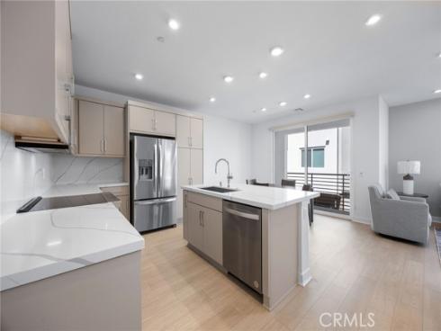 669 S Lyon   Street, Santa Ana, CA