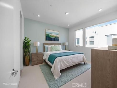 669 S Lyon   Street, Santa Ana, CA