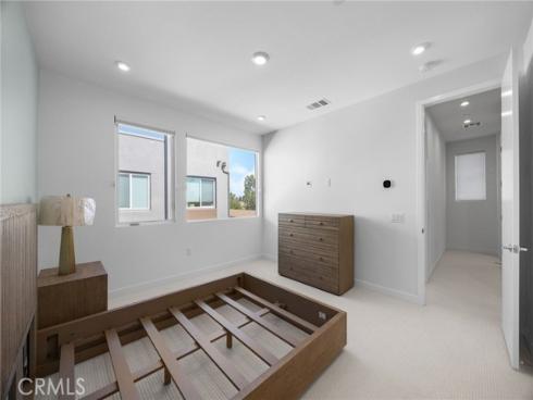 669 S Lyon   Street, Santa Ana, CA