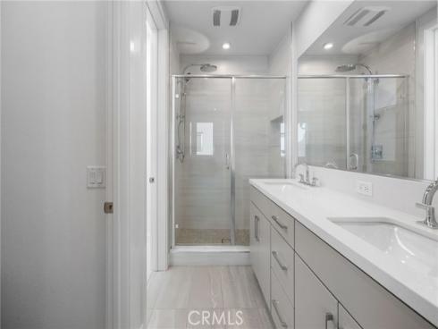 669 S Lyon   Street, Santa Ana, CA