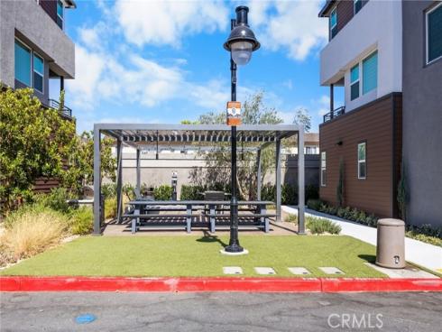 669 S Lyon   Street, Santa Ana, CA