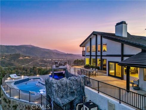 1711 Sirrine , Santa Ana, CA