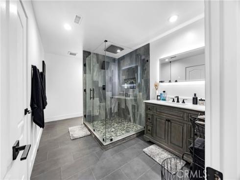 1711 Sirrine , Santa Ana, CA