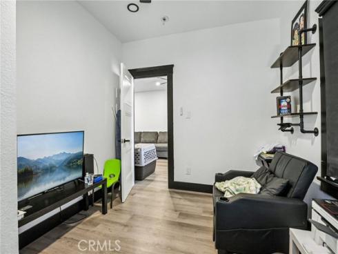 1127 W 5th , Santa Ana, CA