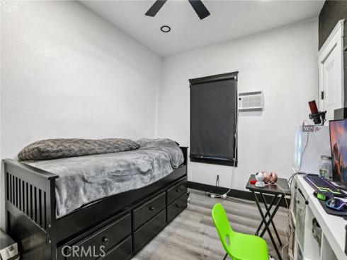 1127 W 5th , Santa Ana, CA
