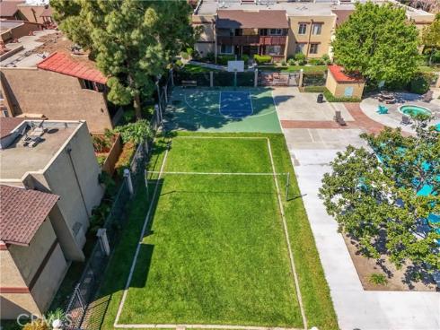 1010 W Macarthur 77 Boulevard, Santa Ana, CA