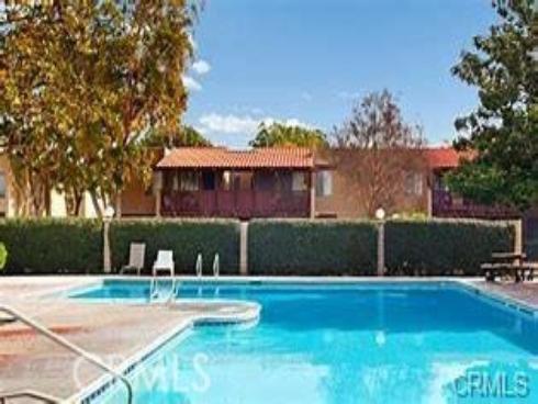 1010 W Macarthur 77 Boulevard, Santa Ana, CA