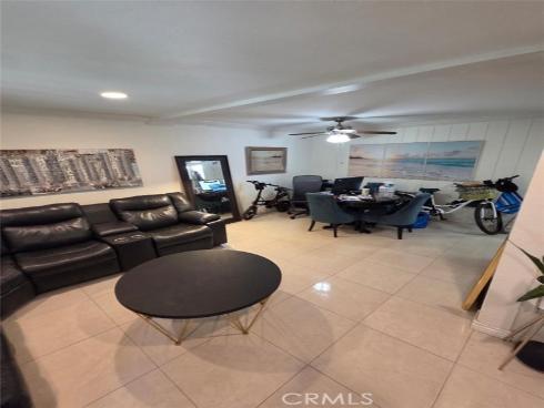 1010 W Macarthur 77 Boulevard, Santa Ana, CA