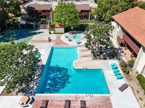 1010 W Macarthur 77 Boulevard, Santa Ana, CA