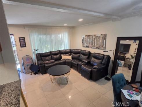 1010 W Macarthur 77 Boulevard, Santa Ana, CA