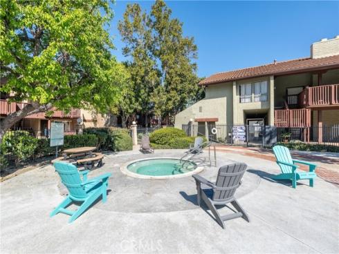 1010 W Macarthur  77  Boulevard, Santa Ana, CA