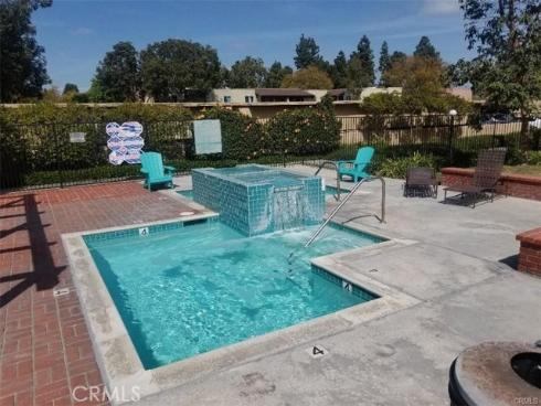 1010 W Macarthur 77 Boulevard, Santa Ana, CA