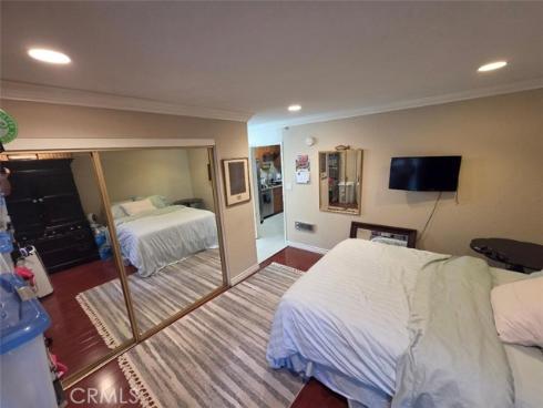 1010 W Macarthur 77 Boulevard, Santa Ana, CA
