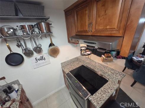 1010 W Macarthur 77 Boulevard, Santa Ana, CA