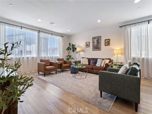 924 E 3rd   Street, Santa Ana, CA