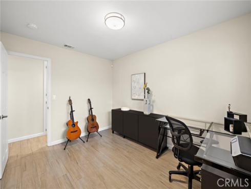 916 E Jonquil , Santa Ana, CA