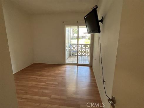 13881  Thunderbird  66H , Seal Beach, CA