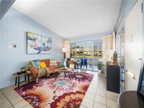 1502  Golden Rain  46J  RoadM-2, Seal Beach, CA
