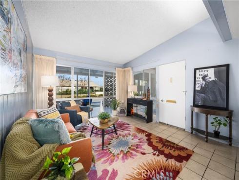 1502  Golden Rain  46J  RoadM-2, Seal Beach, CA