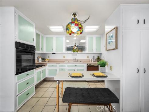 1502  Golden Rain  46J  RoadM-2, Seal Beach, CA