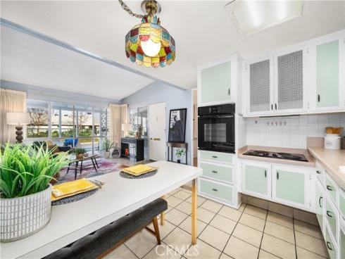 1502  Golden Rain  46J  RoadM-2, Seal Beach, CA
