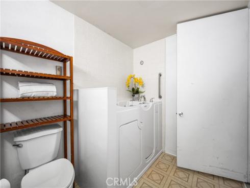 1502  Golden Rain  46J  RoadM-2, Seal Beach, CA