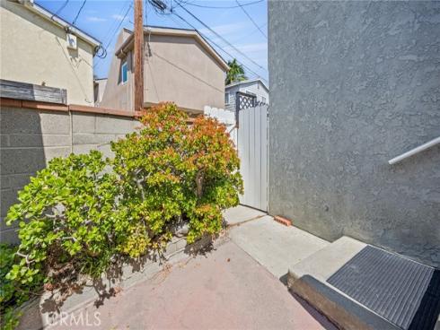 1521  Marine  , Seal Beach, CA