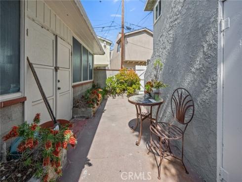 1521  Marine  , Seal Beach, CA