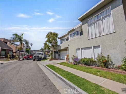 1521  Marine  , Seal Beach, CA