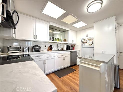 13451  St. Andrews Dr  M5-124L , Seal Beach, CA