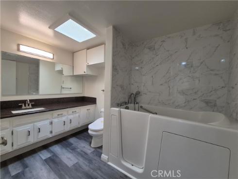 13701 Annandale Dr, 16z 16Z Drive, Seal Beach, CA