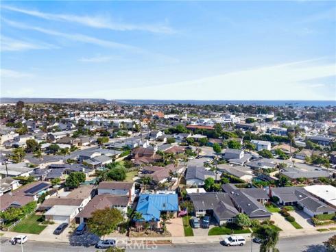 800  Driftwood   Avenue, Seal Beach, CA